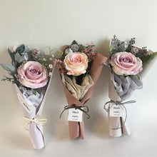 Carica l'immagine nel visualizzatore di Gallery, rose in confezione singola