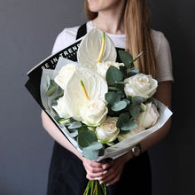 Carica l'immagine nel visualizzatore di Gallery, bouquet misto con anthurium