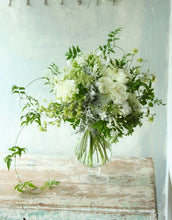 Load image into Gallery viewer, bouquet green eden
