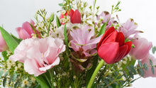 Load image into Gallery viewer, Bouquet con Tulipani - Audrey - Flowers Palermo
